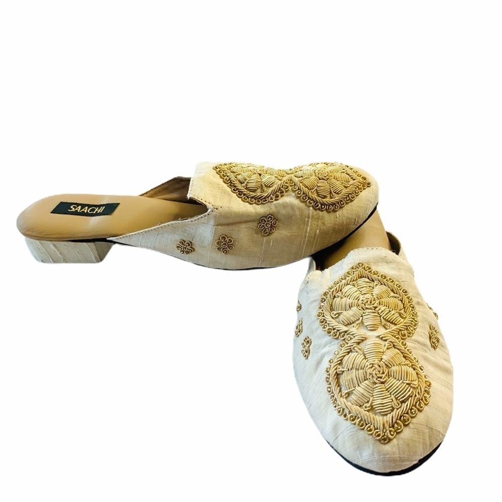 SAACHI Silk Embroidered Slides size 7 - Picture 10 of 15
